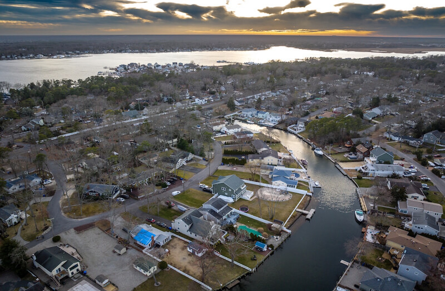 Guide to the best boating communities and waterfront living in Monmouth and Ocean County, NJ